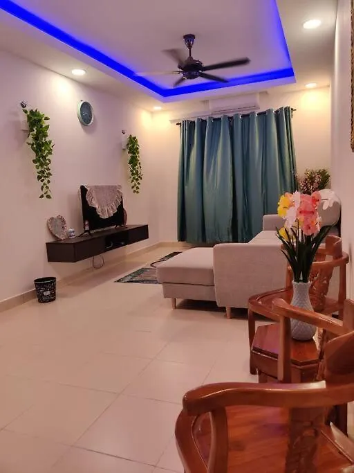 Apartment Debayu Homestay With Free Parking At Setia Alam Shah Alam