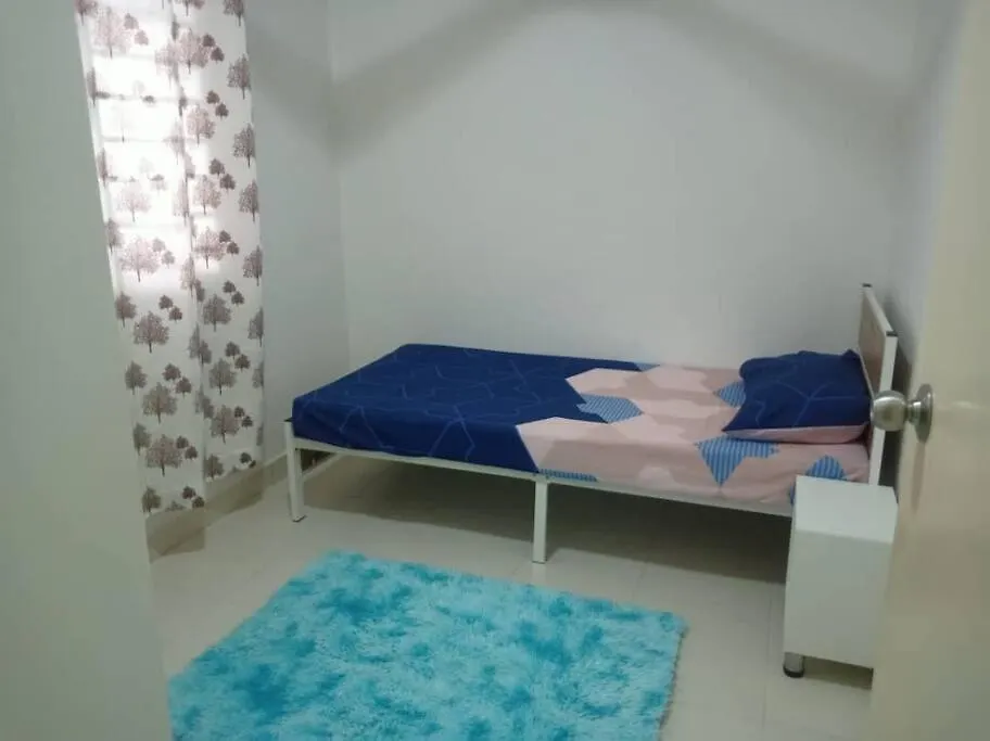 Debayu Homestay With Free Parking At Setia Alam Shah Alam Apartment