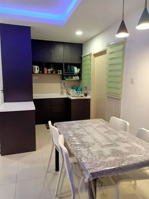 Apartment Debayu Homestay With Free Parking At Setia Alam Shah Alam